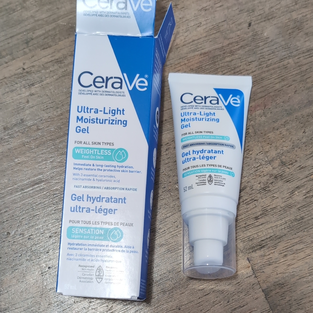 NEW CeraVe Ultra Light Moisturizing Gel *BINK
